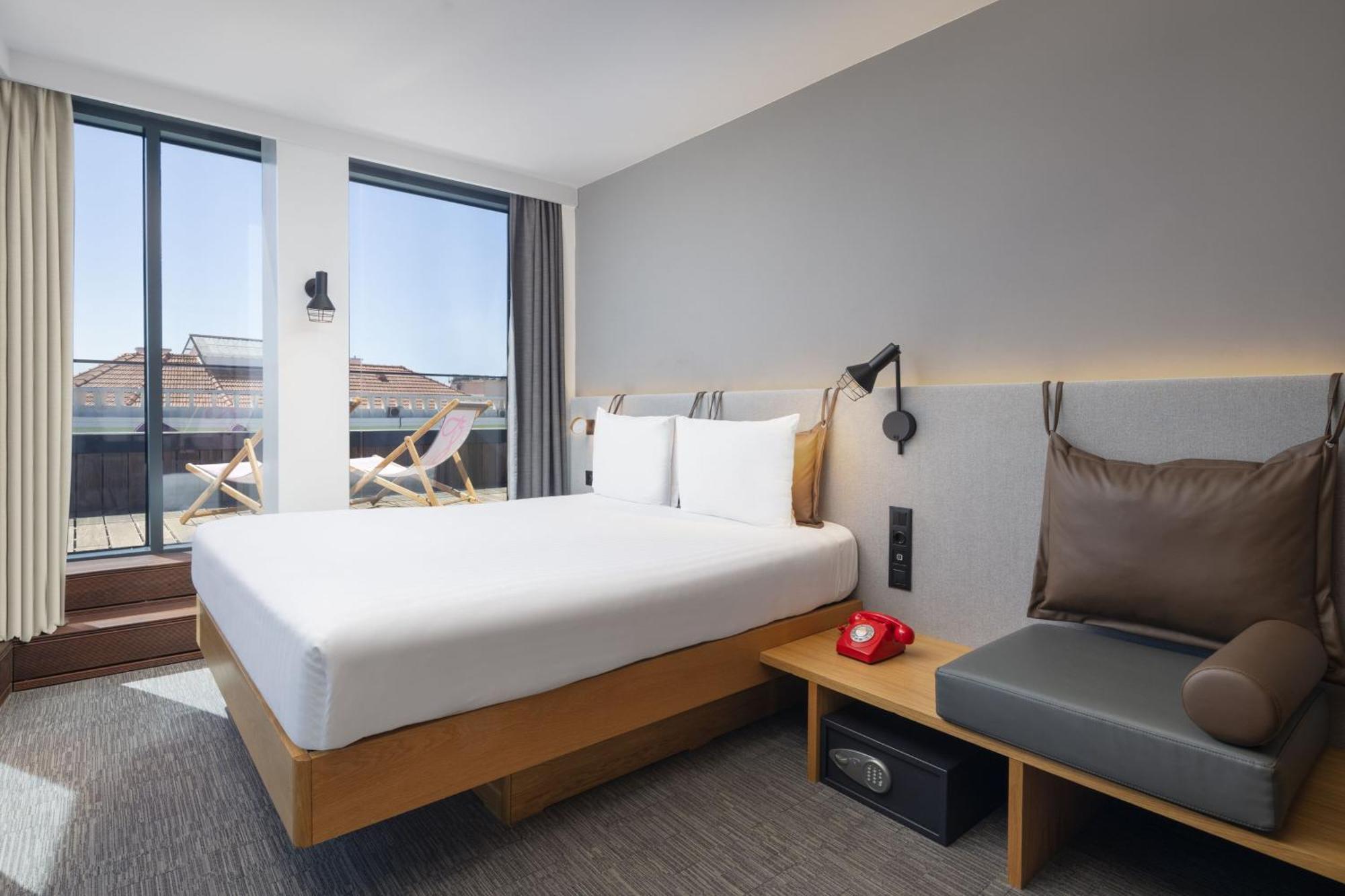 Moxy Lisbon City Kültér fotó